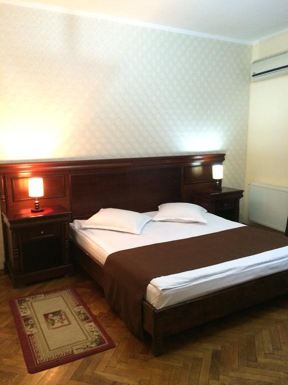 Pensiunea Diana Hotel Făgăraş Kültér fotó